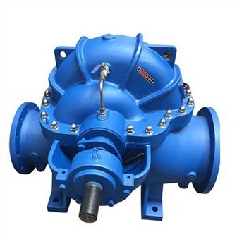 Črpalka z ločenim ohišjem